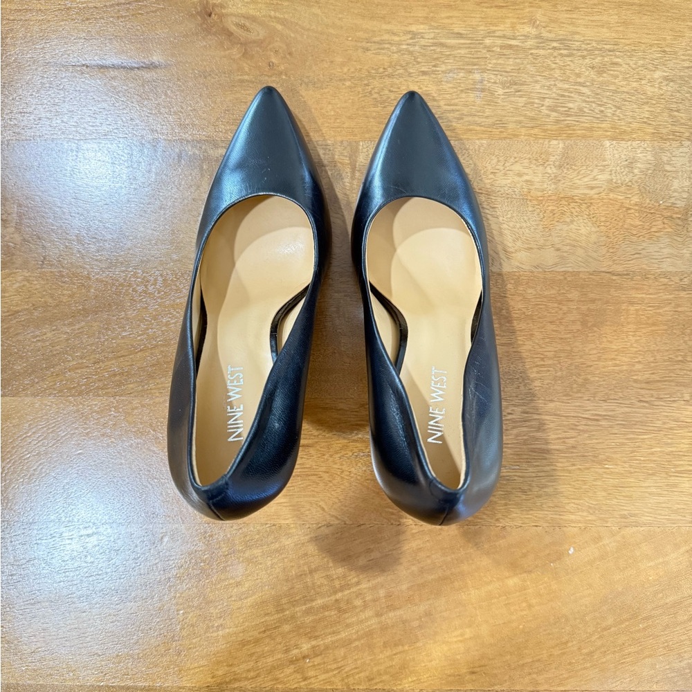 Nine West Black Heeled Shoes Sleek Design